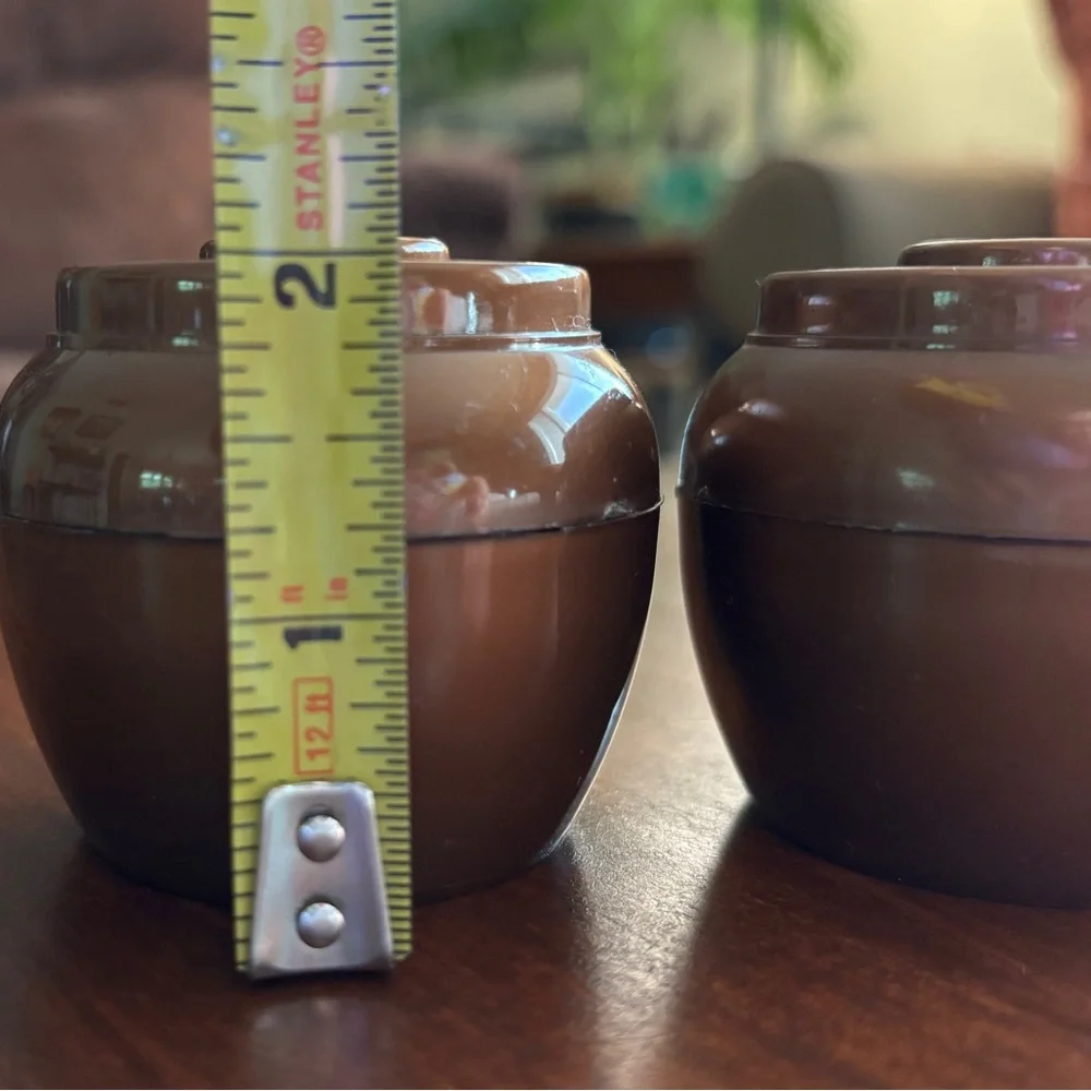 Vintage Admiration Brown Barrel Salt and Pepper Shaker Set Made in USA